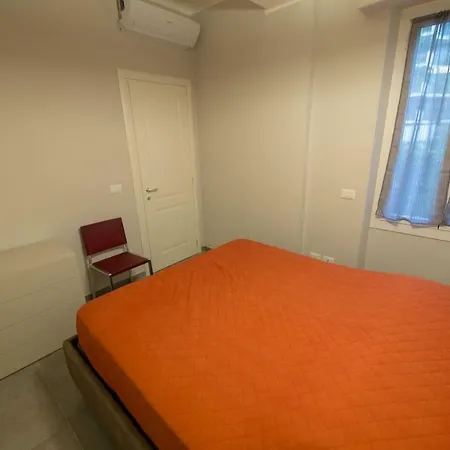 Apartment G T *